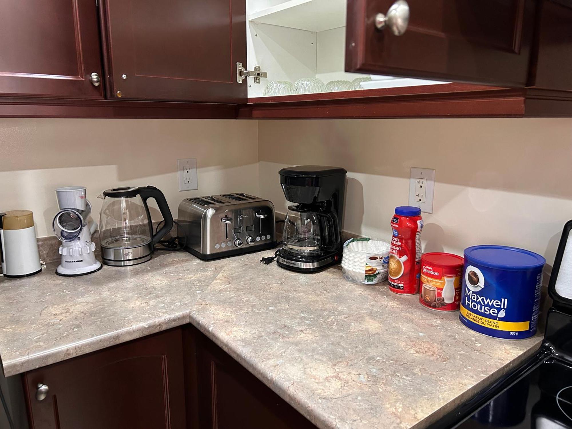 Avid Vacation Palace In Castlemore , Brampton Extérieur photo