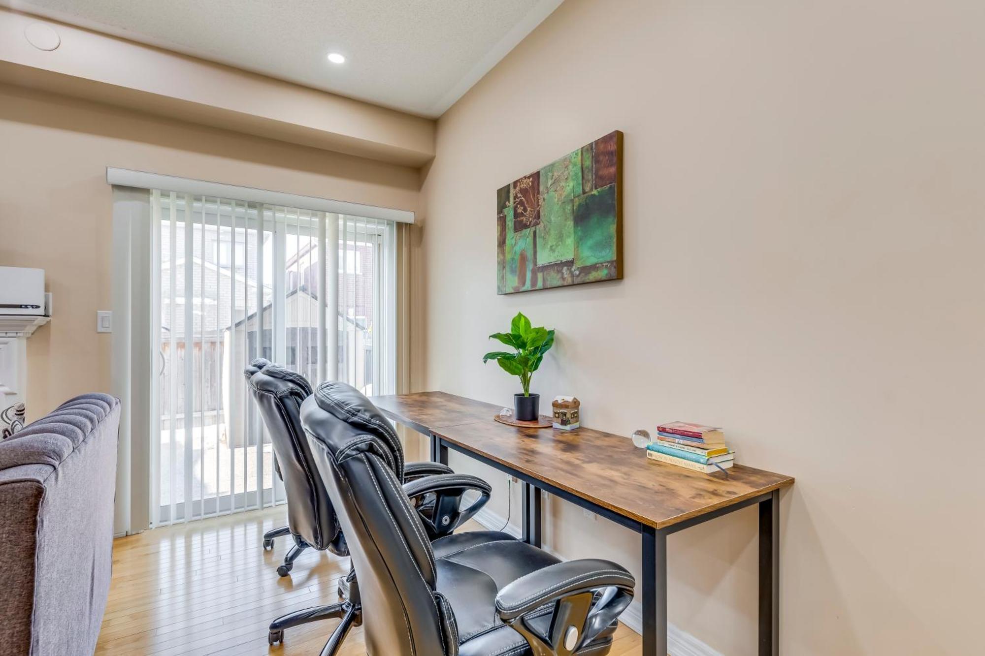 Avid Vacation Palace In Castlemore , Brampton Extérieur photo