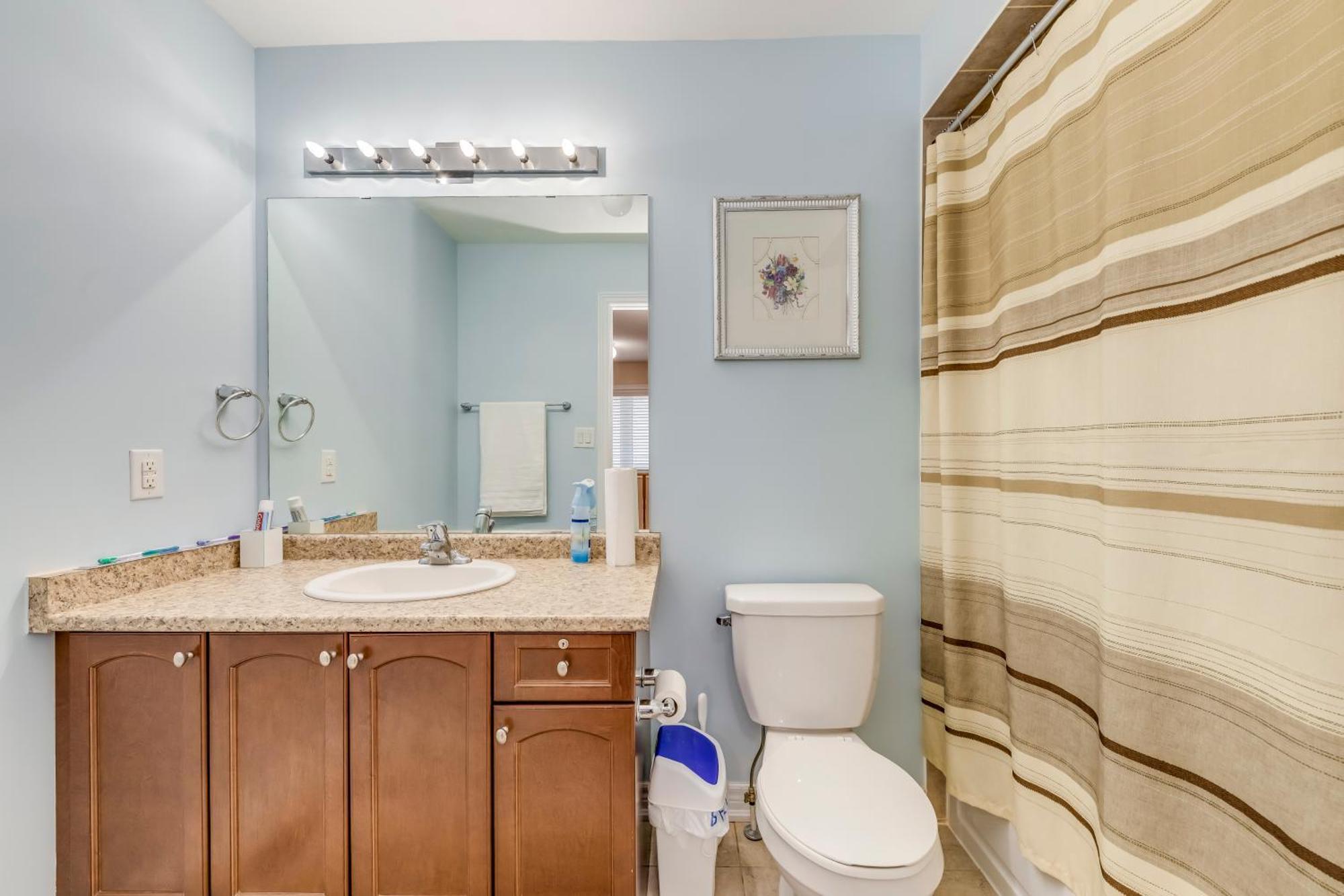 Avid Vacation Palace In Castlemore , Brampton Extérieur photo