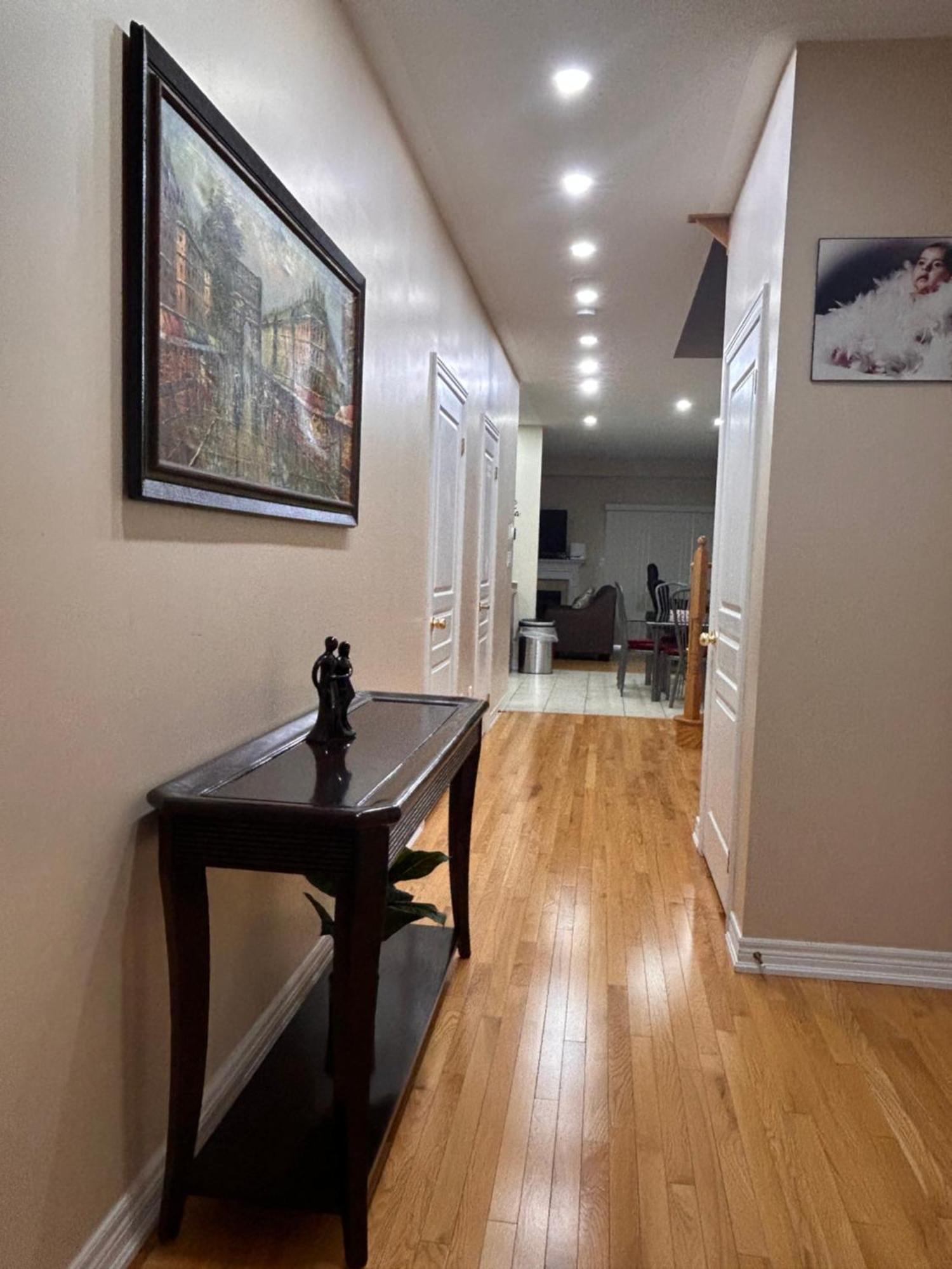 Avid Vacation Palace In Castlemore , Brampton Extérieur photo